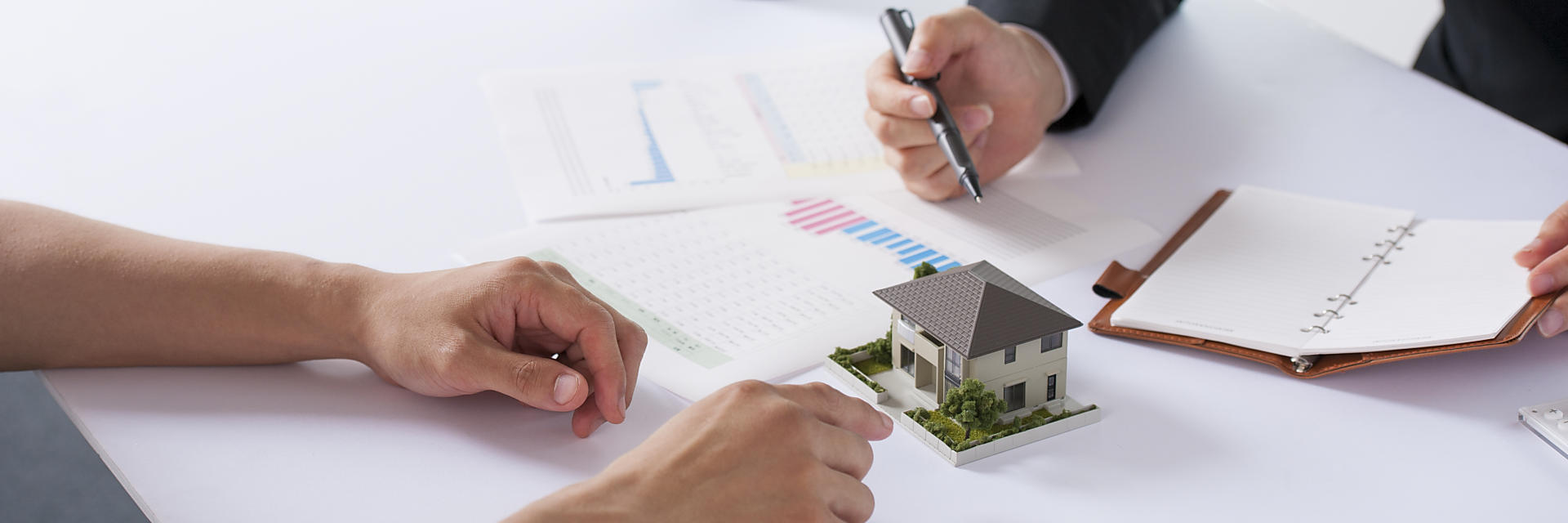 打合せを行うのイメージ画像